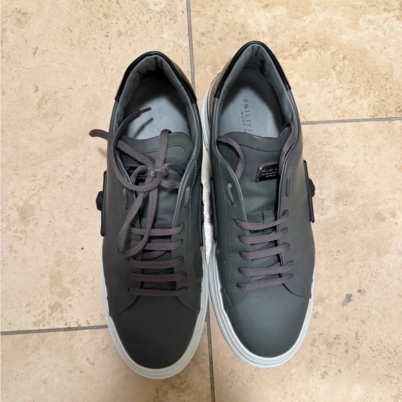 Men's Gray Sneakers philipp pelin